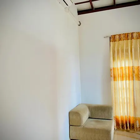 Miringa Homestay Mirissa Exterior photo