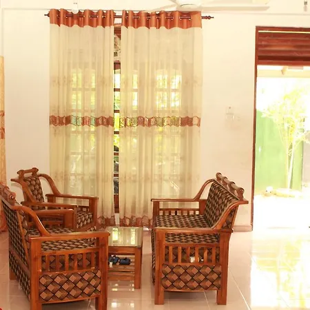 Miringa Homestay Mirissa Exterior photo